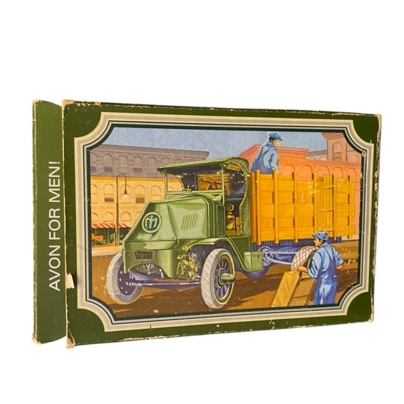 1970's Vintage AVON BIG MACK WINDJAMMER AFTER SHAVE
6 FL OZ - Picture 2 of 10